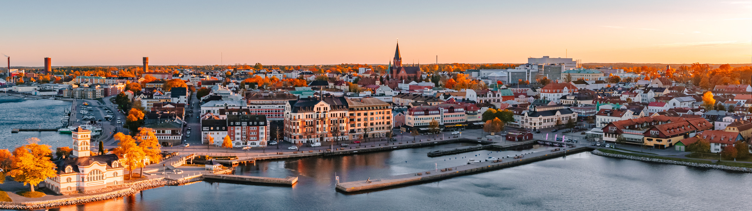 En flygbild av en stad