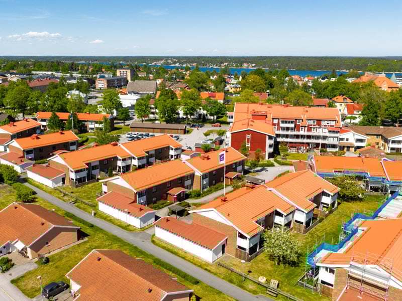 Ett fågelperspektiv av ett bostadsområde.